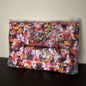 New Vera Bradley Rosa Floral – Small Vera Tote
